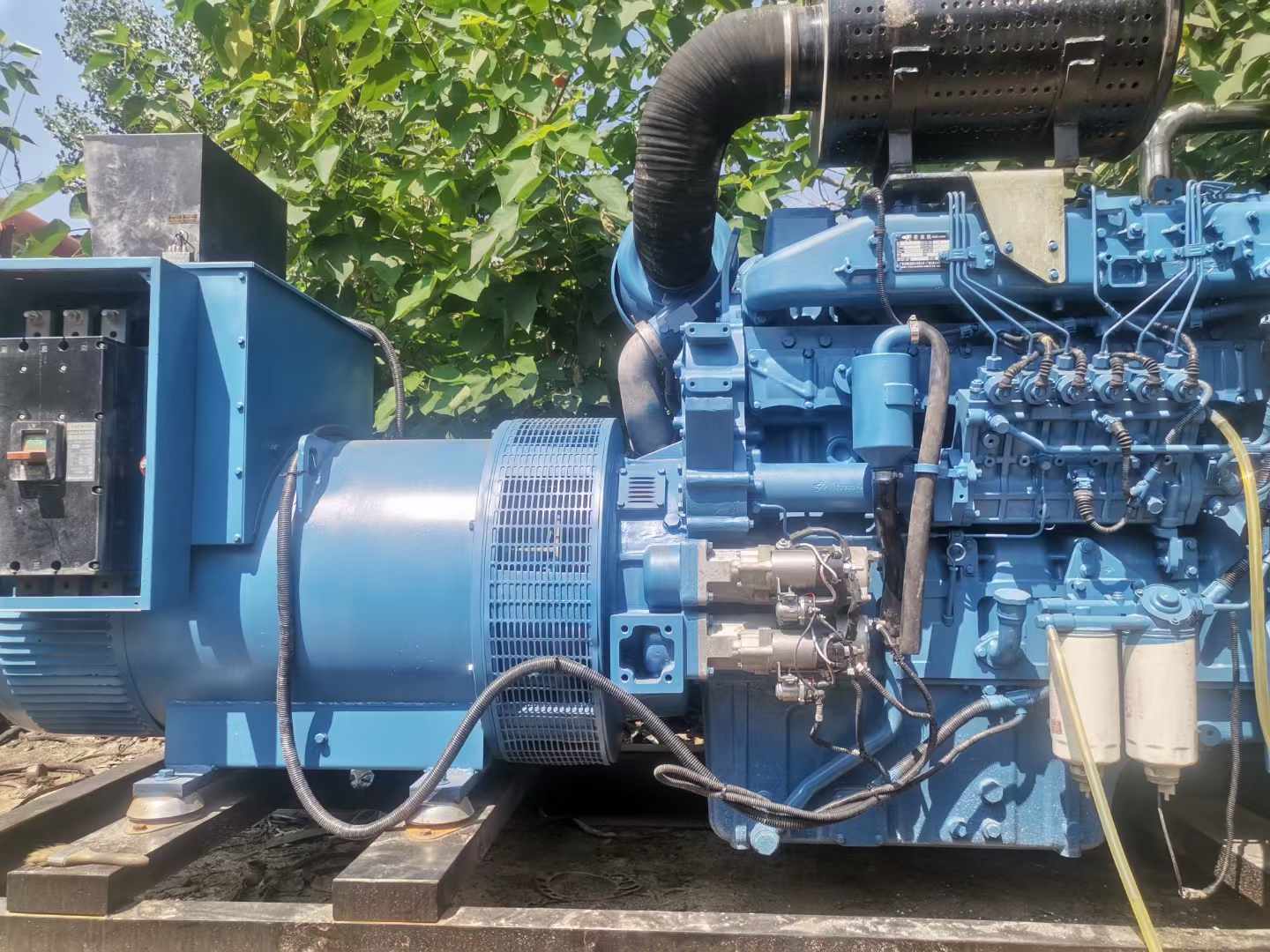 班玛详细说明降低 800kW 柴油发电机输出电流波动的方法